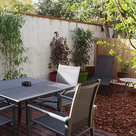 Urban Garden, Calme, Jardin, Metro, Tramway, Parking Apartamento *